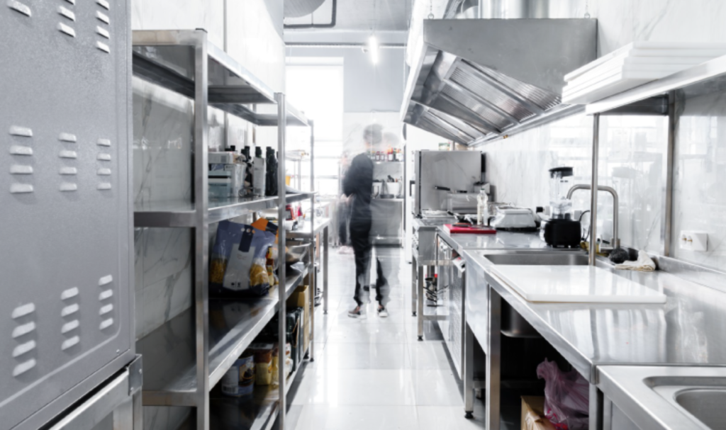 ¿Tu restaurante no enfría bien? Revisa estos puntos clave del mantenimiento